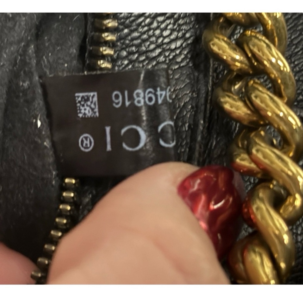 Gucci Black Leather Shoulder Bag with Gold Chain - Picture 8 of 16